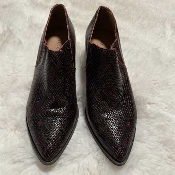 LUCKY BRAND Tabea Western Snake Leather Ankle Bootie Brown 7.5 - Picture 2 of 8